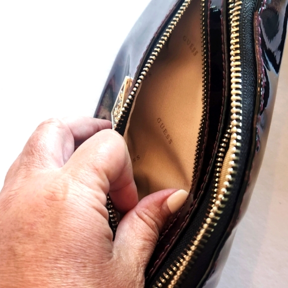 New GUESS Varsity Pop Patent Leopard Animal Print Fanny Pack - Picture 6 of 8